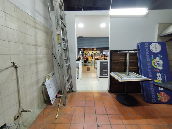 Local en arriendo en Loma De La Doctora, Sabaneta, 38 m² · foto 4 de 9