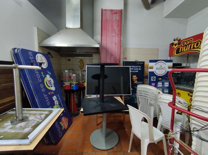 Local en arriendo en Loma De La Doctora, Sabaneta, 38 m² · foto 6 de 9