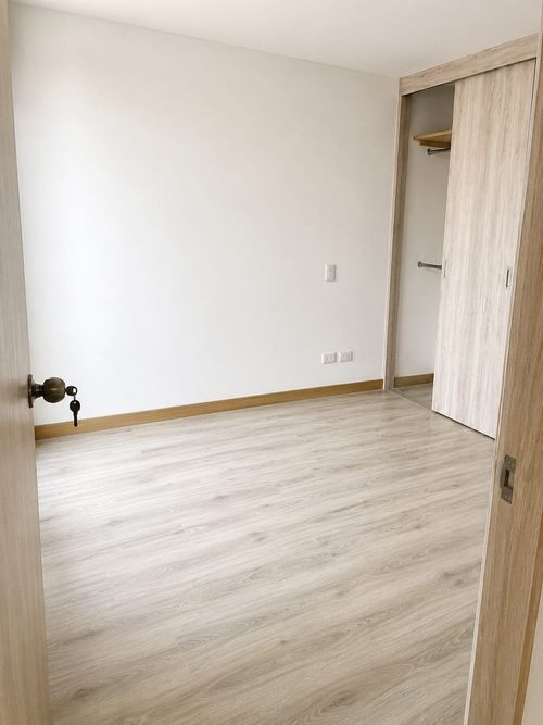 Apartamento de 3 alcobas en venta en Calle Larga, Sabaneta, 66 m² · foto 5 de 10