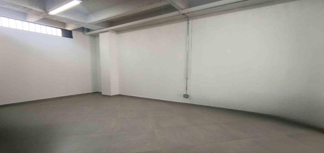 Local en arriendo en La Ceja, 74 m² · foto 4 de 6