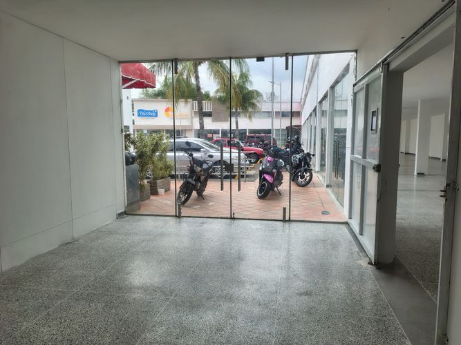 Local en arriendo en Bocono, Villa del Rosario, 392 m² · foto 2 de 12