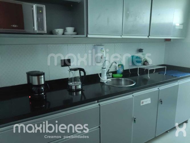 Oficina en arriendo en Los Balsos, Medellín, 420 m² · foto 2 de 23