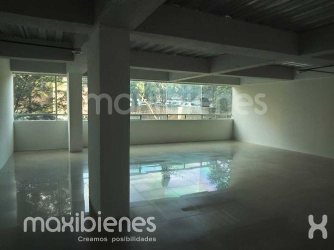 Oficina en arriendo en Los Balsos, Medellín, 420 m² · foto 3 de 23