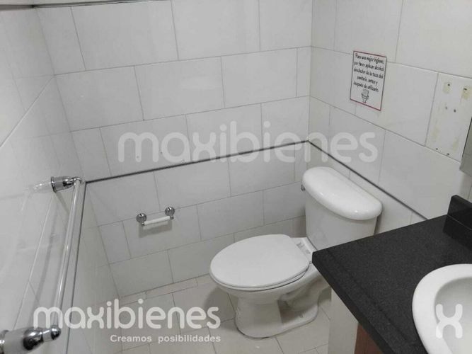 Oficina en arriendo en Los Balsos, Medellín, 420 m² · foto 19 de 23