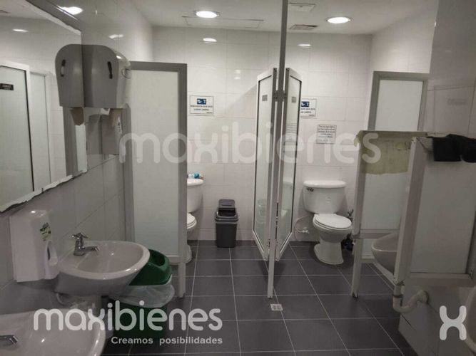 Oficina en arriendo en Los Balsos, Medellín, 420 m² · foto 23 de 23