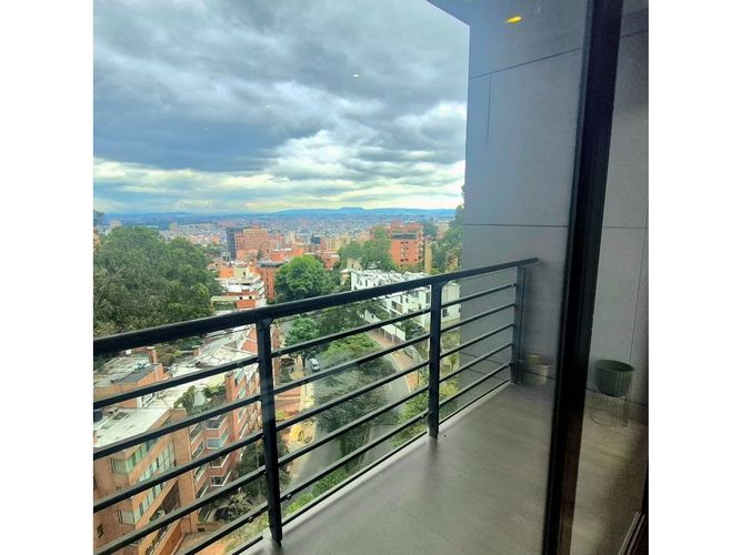 Apartamento de 3 alcobas en venta en Los Rosales, Bogotá, 246 m² · foto 12 de 18