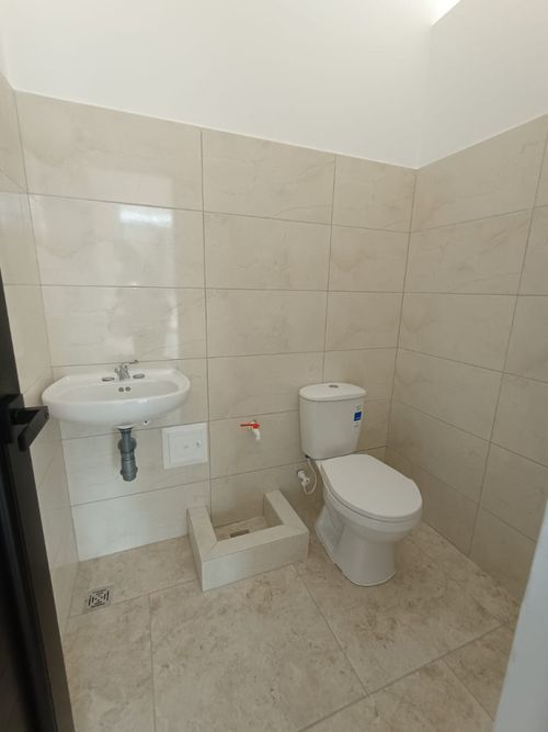 Local en arriendo en Pisarreal, Los Patios, 50 m² · foto 5 de 5