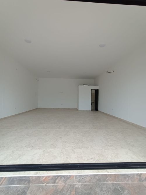 Local en arriendo en Pisarreal, Los Patios, 50 m² · foto 4 de 5