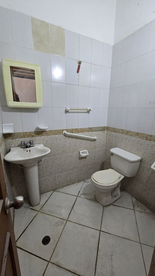 Local en arriendo en La Playa, Cúcuta, 330 m² · foto 13 de 14