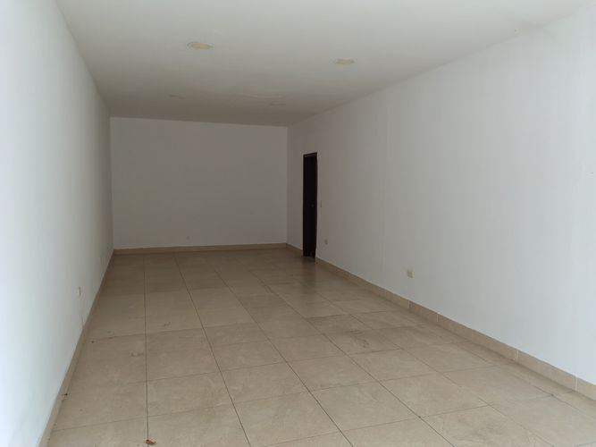 Local en arriendo en Latino, Cúcuta, 33 m² · foto 3 de 4