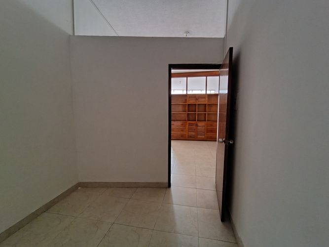 Oficina en arriendo en La Ceiba, Cúcuta, 52 m² · foto 7 de 8