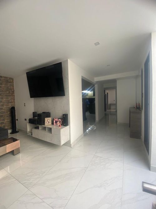 Casa de 7 alcobas en arriendo en Blanco, Cúcuta, 250 m² · foto 6 de 24