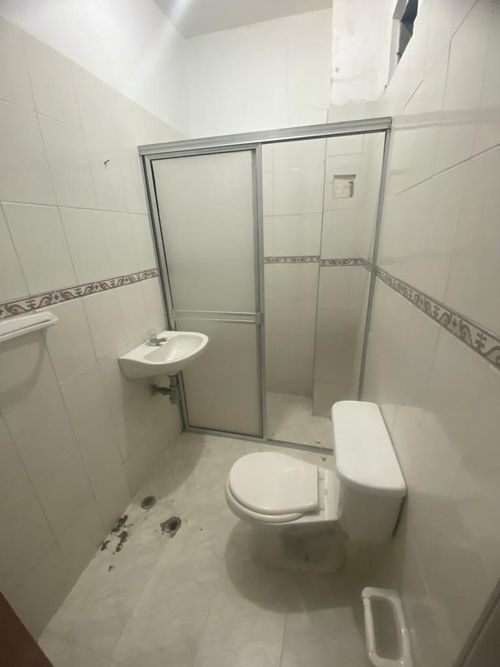 Casa de 7 alcobas en arriendo en Blanco, Cúcuta, 250 m² · foto 13 de 24