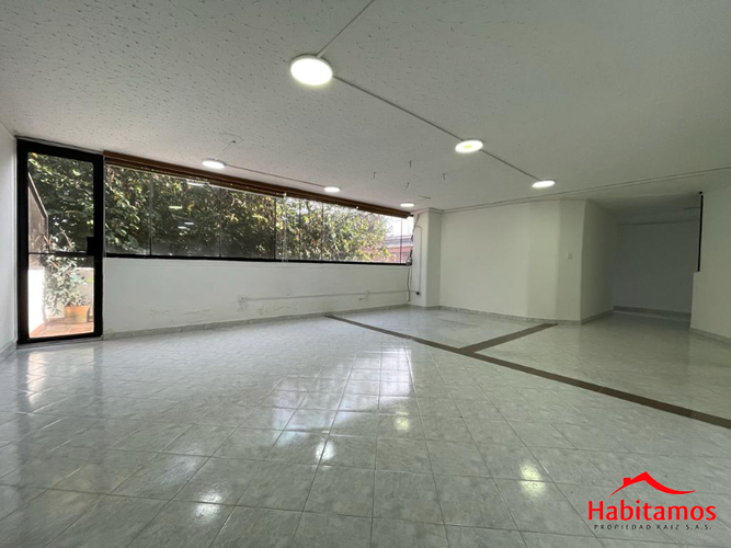 Oficina en venta en Enciso, Medellín, 140 m² · foto 3 de 19