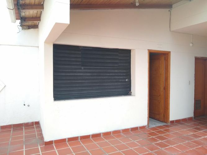 Local en arriendo en Quinta Oriental, Cúcuta, 20 m² · foto 2 de 8