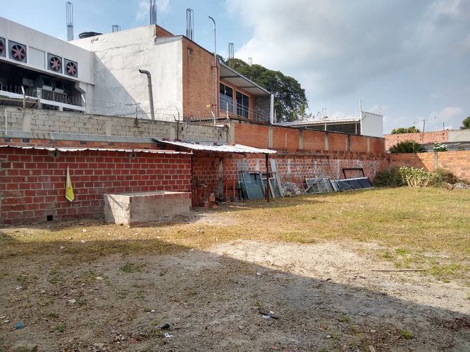 Local en arriendo en Quinta Oriental, Cúcuta, 705 m² · foto 3 de 11