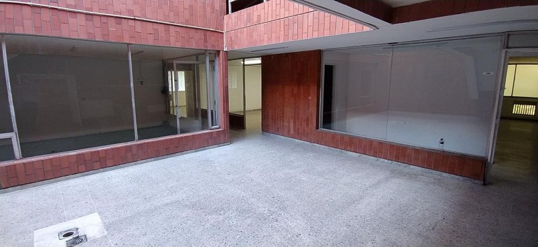 Edificio en arriendo en Centro, Cúcuta, 900 m² · foto 3 de 24
