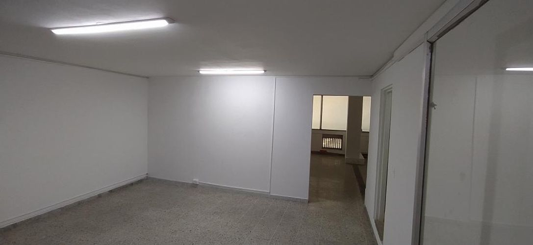 Edificio en arriendo en Centro, Cúcuta, 900 m² · foto 7 de 24