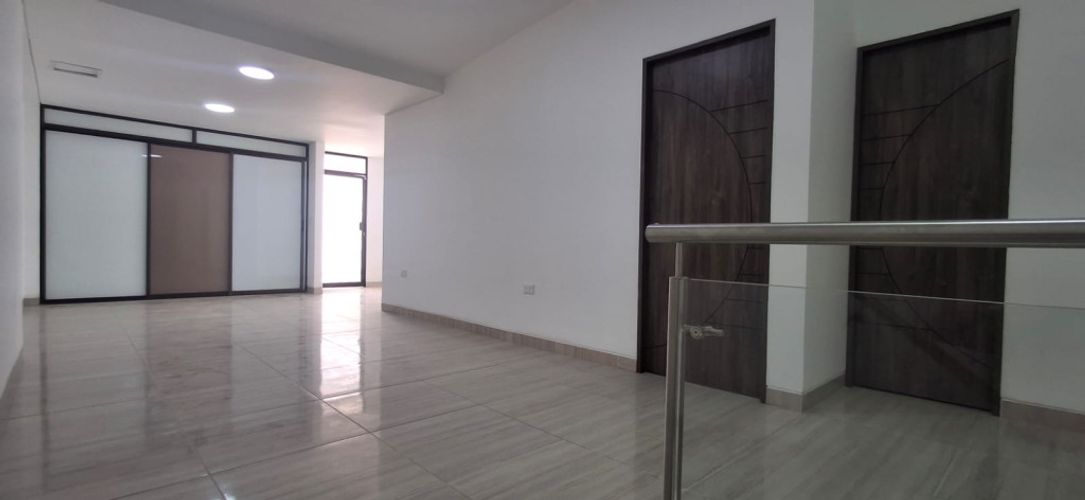 Oficina en arriendo en Libertadores, Cúcuta, 95 m² · foto 3 de 17