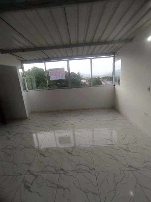 Apartamento de 3 alcobas en arriendo en Gran Colombia, Villa del Rosario, 70 m² · foto 2 de 11