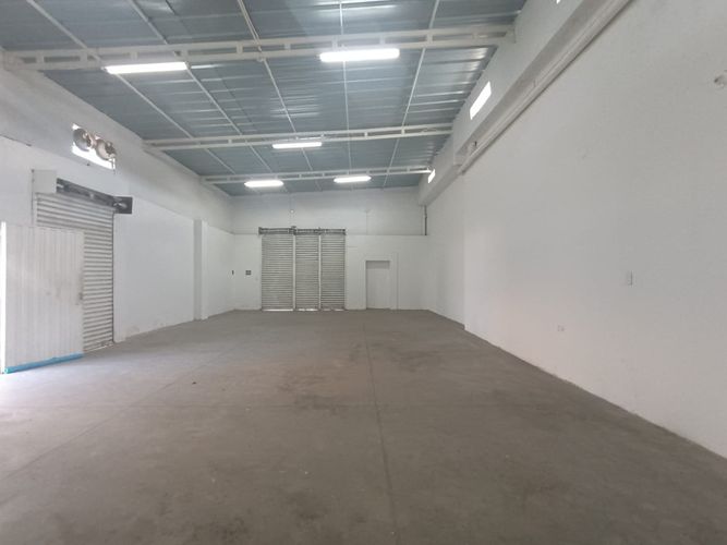 Bodega en arriendo en El Llano, Cúcuta, 246 m² · foto 3 de 6