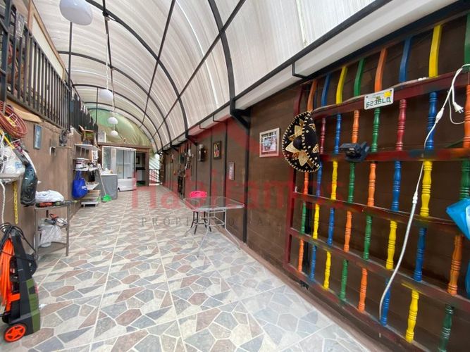 Casa de 14 alcobas en venta en Belén, Medellín · foto 5 de 24