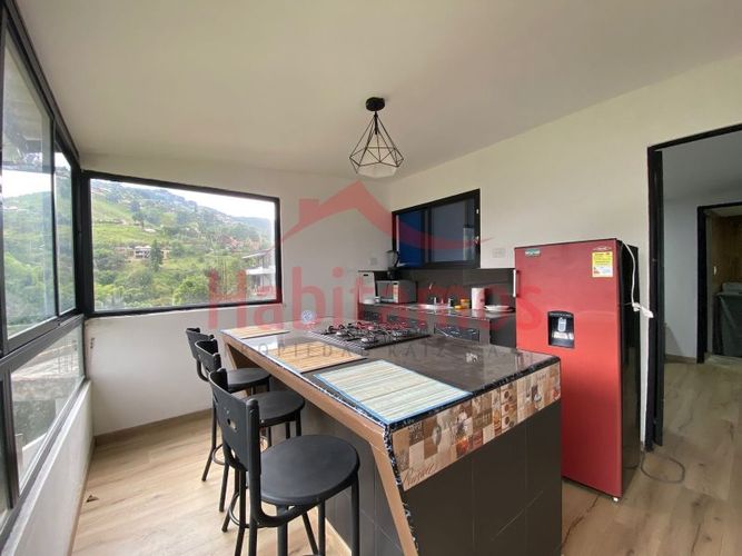 Casa de 14 alcobas en venta en Belén, Medellín · foto 17 de 24
