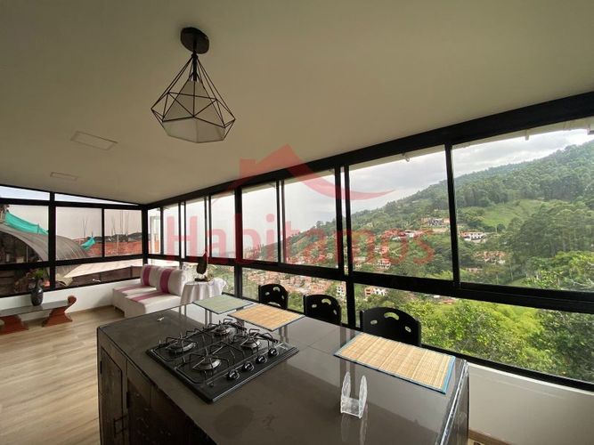 Casa de 14 alcobas en venta en Belén, Medellín · foto 19 de 24
