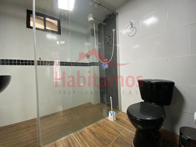 Casa de 14 alcobas en venta en Belén, Medellín · foto 24 de 24