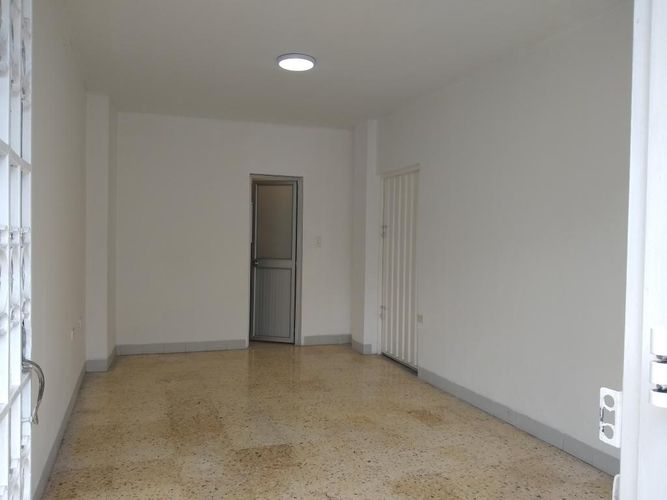 Local en arriendo en La Playa, Cúcuta, 15 m² · foto 3 de 5