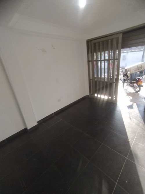 Local en arriendo en Atalaya, Cúcuta, 15 m² · foto 3 de 9
