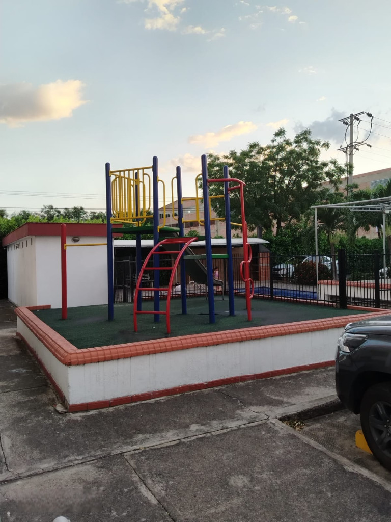 Apartamento en venta en Prados Del Norte, Cúcuta · foto 21 de 21
