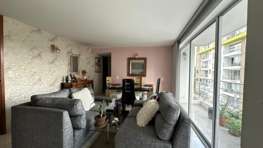 Apartamento de 3 alcobas en venta en La Floresta, Los Patios, 65 m² · foto 2 de 22
