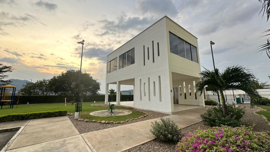 Apartamento de 3 alcobas en venta en La Floresta, Los Patios, 65 m² · foto 22 de 22