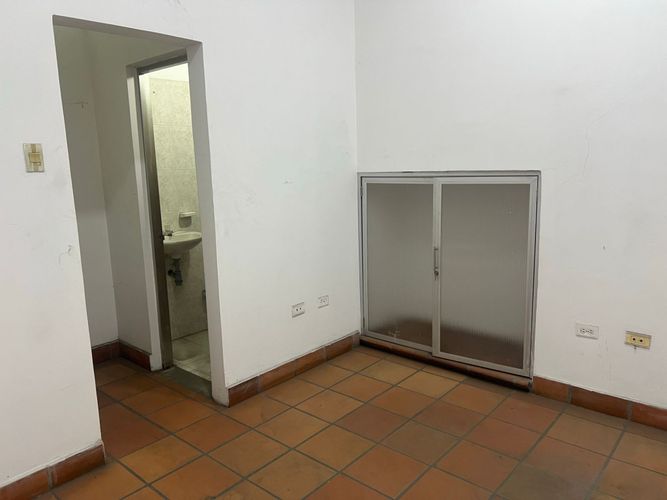 Bodega en venta en Zona Industrial Comuna 5, Cúcuta, 1000 m² · foto 5 de 11