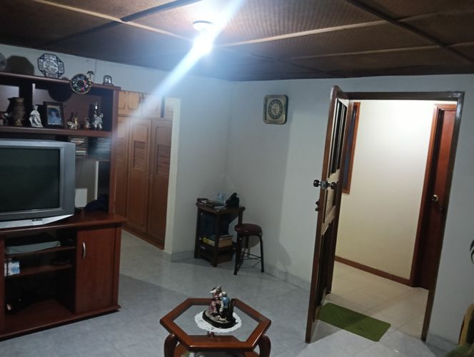 Casa de 5 alcobas en venta en Ub. Serrezuelita, Funza, 400 m² · foto 17 de 24