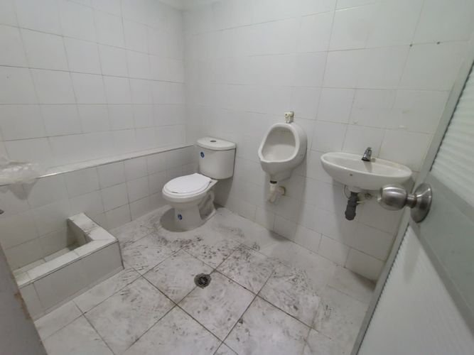 Bodega en venta en Alfonso Lopez, Cúcuta, 220 m² · foto 7 de 13