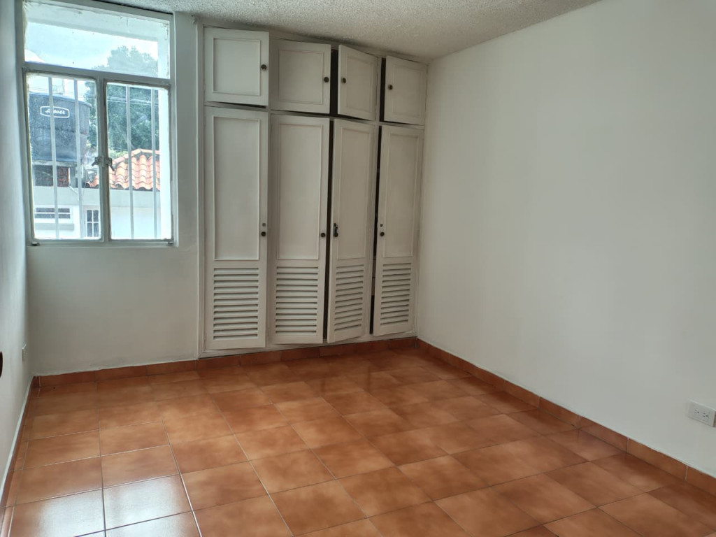 Apartamento en venta en La Riviera, Cúcuta · foto 4 de 24