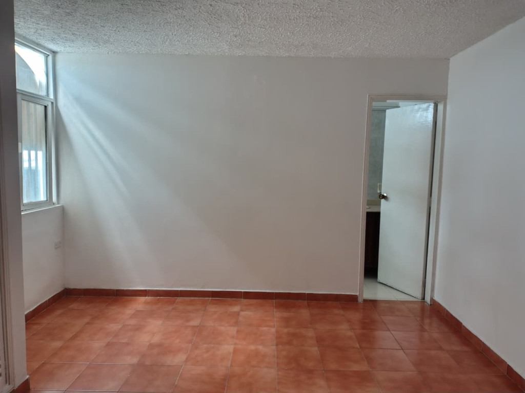 Apartamento en venta en La Riviera, Cúcuta · foto 7 de 24
