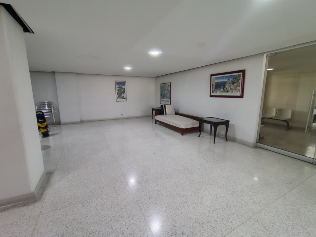 Apartamento en venta en La Riviera, Cúcuta · foto 6 de 21