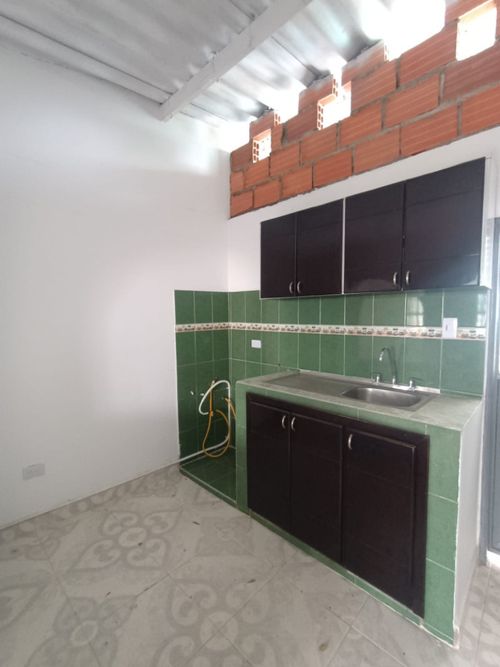 Casa de 2 alcobas en venta en Chaparral, Los Patios, 52 m² · foto 5 de 16
