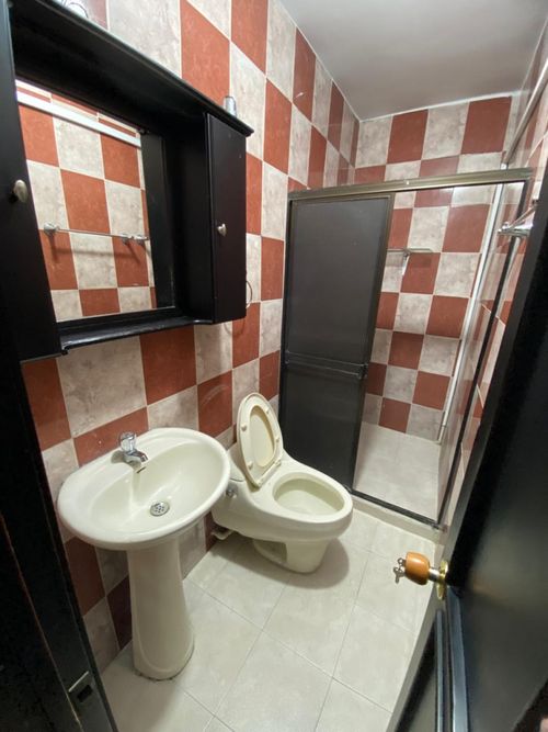 Casa de 6 alcobas en venta en Quinta Oriental, Cúcuta, 119 m² · foto 12 de 24