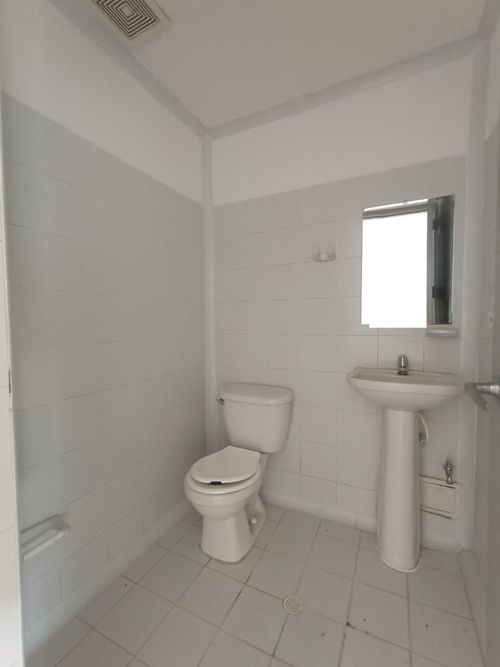Local en arriendo en Quinta Oriental, Cúcuta, 48 m² · foto 5 de 5