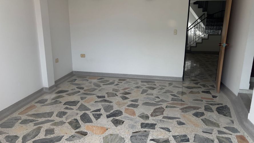 Casa de 4 alcobas en venta en Ciudad Jardin, Cúcuta, 202 m² · foto 8 de 13