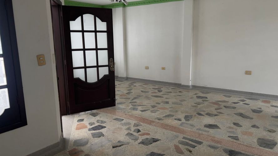 Casa de 4 alcobas en venta en Ciudad Jardin, Cúcuta, 202 m² · foto 12 de 13