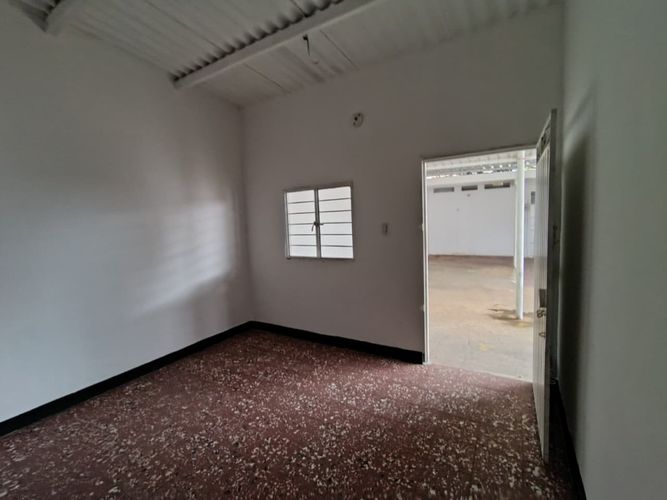Casa de 3 alcobas en venta en Bellavista, Cúcuta, 271 m² · foto 4 de 23