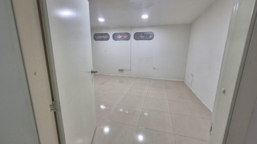 Casa de 8 alcobas en venta en La Riviera, Cúcuta, 415 m² · foto 9 de 12