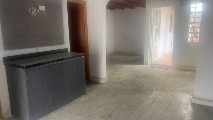 Casa de 3 alcobas en venta en Colsag, Cúcuta, 203 m² · foto 2 de 9