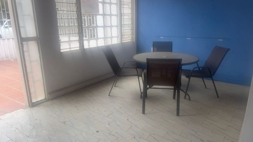 Casa de 3 alcobas en venta en Colsag, Cúcuta, 203 m² · foto 4 de 9