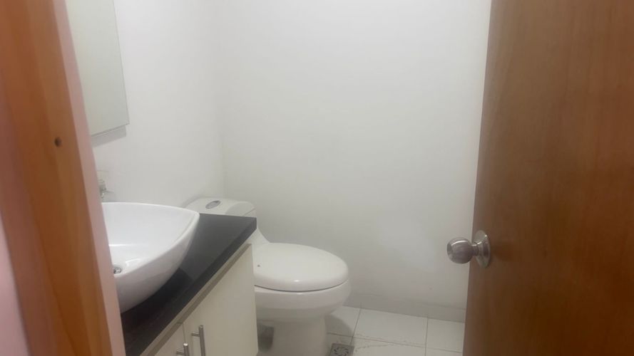 Casa de 3 alcobas en venta en Colsag, Cúcuta, 203 m² · foto 6 de 9